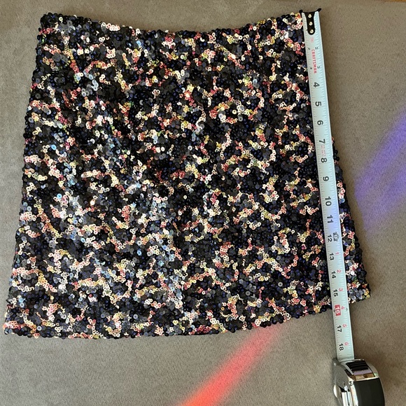 URBAN OUTFITTERS Women’s SEQUIN MINI SKIRT small Back Zipper - Picture 7 of 11
